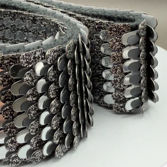 Vintage Women's Belt Small Medium Silver Fish Scale Metal Stretch Floral Buckle - Picture 6 of 15